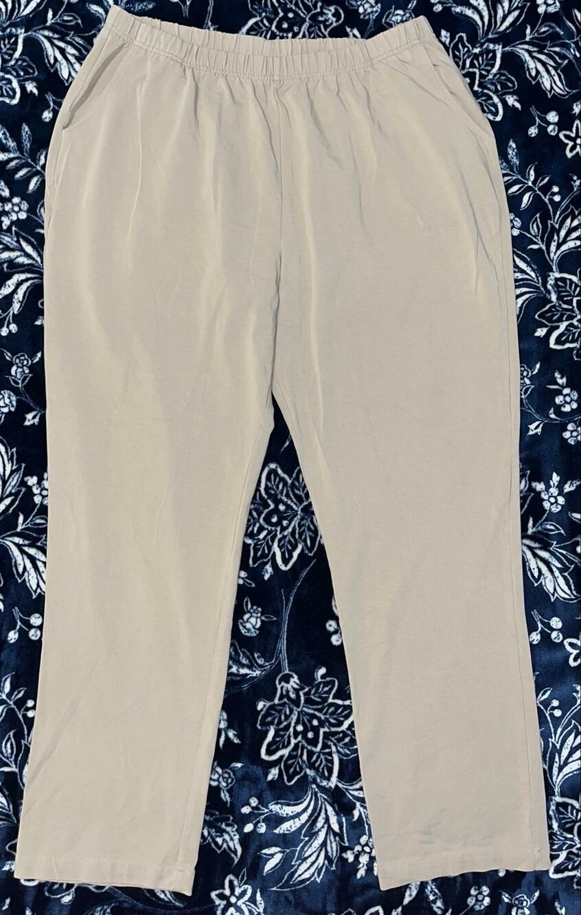NWOT! LL Bean Women's Perfect Fit Pants, Original Tapered-Leg